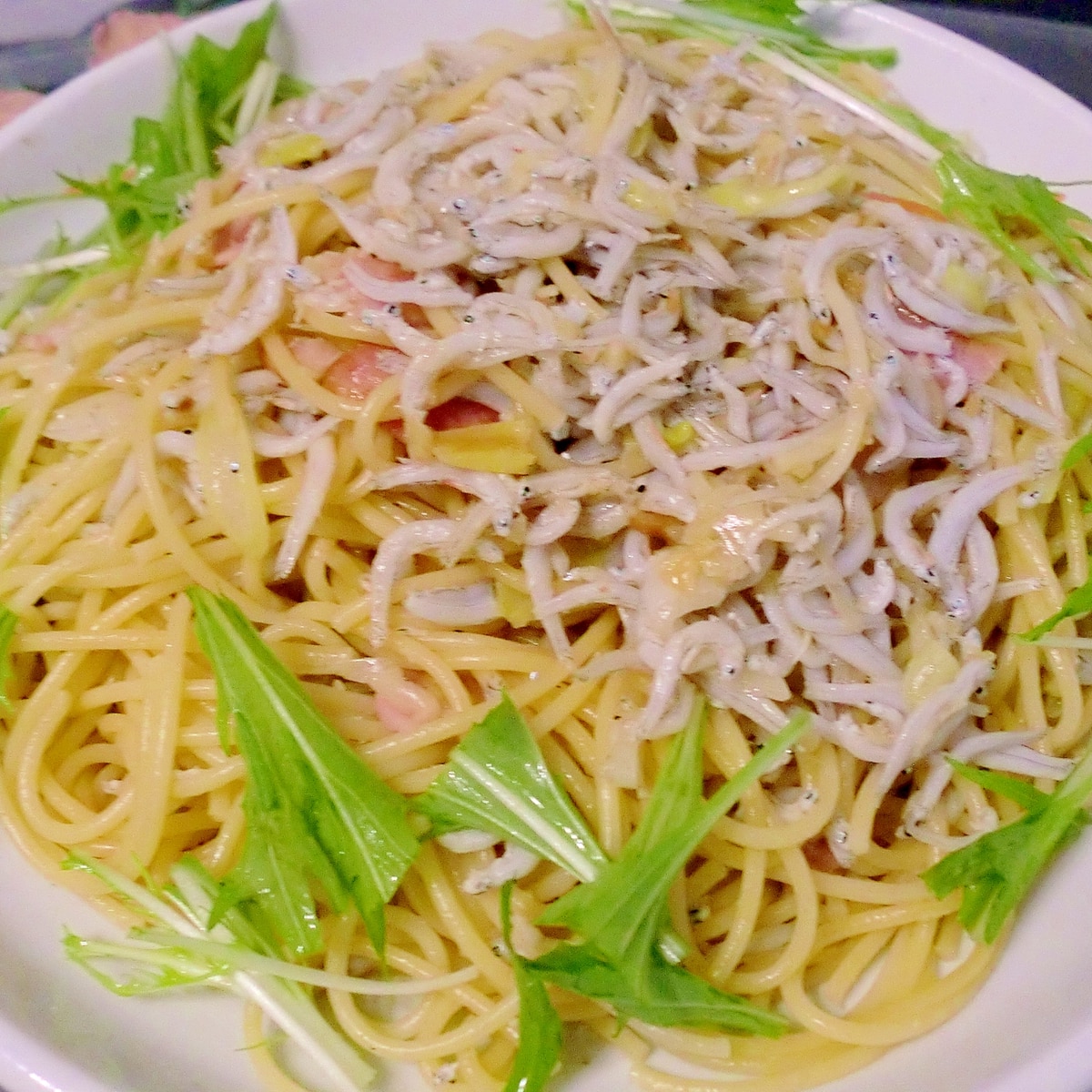 水菜としらすとベーコンのパスタ レシピ 作り方 By Hottyoi 楽天レシピ 水菜としらすとベーコンのパスタ レシピ 作り方 By Hottyoi 楽天レシピ